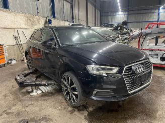 Audi A3 A3 Sportback (8VA/8VF) Hatchback 5-drs 1.4 TFSI 16V e-tron (CUKB(Euro =
6)) [110kW]  (05-2014/10-2020) picture 2