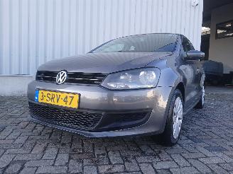 krockskadad bil auto Volkswagen Polo Polo V (6R) Hatchback 1.2 TSI (CBZC(Euro 5)) [66kW]  (05-2011/05-2014)= 2014/1