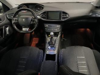 Peugeot 308 308 (L3/L8/LB/LH/LP) Hatchback 5-drs 1.6 16V THP (EP6CDT(5FA)) [92kW] =
 (09-2013/06-2021) picture 10