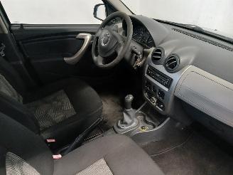 Dacia Sandero Sandero I (BS) Hatchback 1.2 16V (D4F-732(D4F-F7)) [55kW]  (11-2008/12=
-2012) picture 9