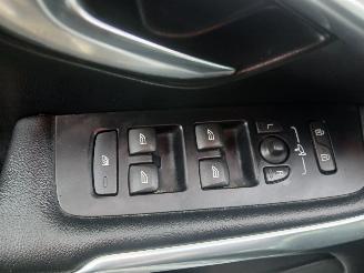 Volvo V-40 V40 (MV) Hatchback 5-drs 2.0 D4 16V (D4204T14) [140kW]  (05-2014/08-20=
19) picture 12