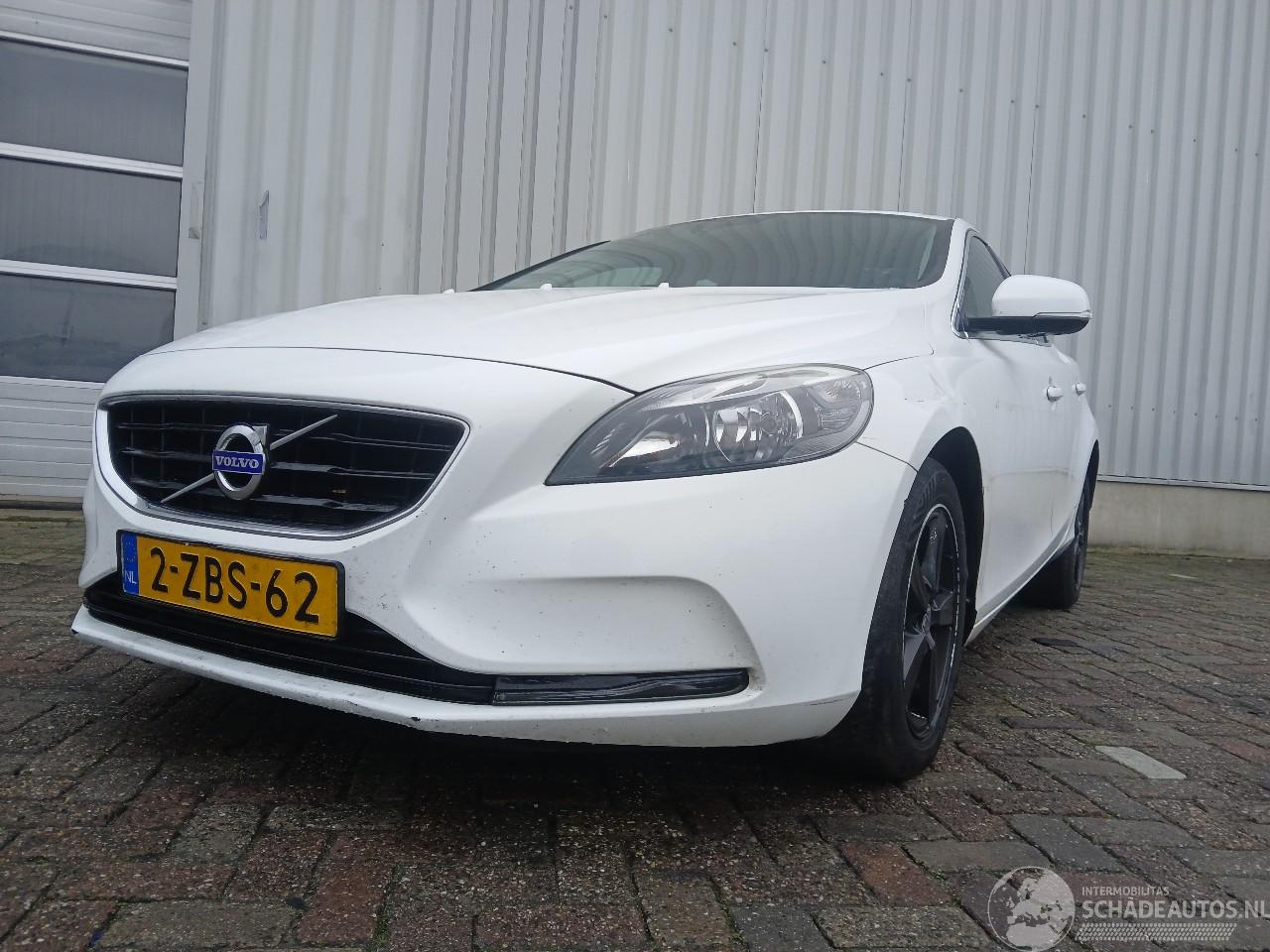Volvo V-40 V40 (MV) Hatchback 5-drs 2.0 D4 16V (D4204T14) [140kW]  (05-2014/08-20=
19)