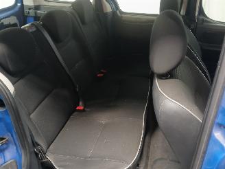 Peugeot Partner Partner Combispace MPV 1.6 16V (TU5JP4(NFU)) [80kW]  (07-2001/03-2008)= picture 10