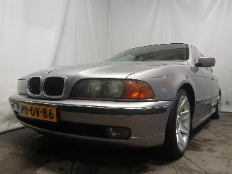 Avarii autoturisme BMW 5-serie 5 serie (E39) Sedan 523i 24V (M52-B25(256S3)) [125kW]  (09-1995/08-200=
0) 1996/5