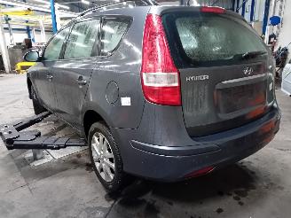 Hyundai I-30 i30 Crosswagon (WWH) Combi 1.6 CVVT 16V (G4FC-G) [93kW]  (02-2008/06-2=
012) picture 4