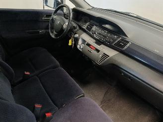 Honda Fr-v FR-V (BE) MPV 1.8 i-VTEC 16V (R18A1) [103kW]  (01-2007/12-2009) picture 9