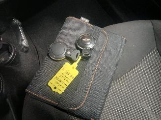 Mini Mini Mini (R56) Hatchback 1.6 16V Cooper (N16-B16A) [90kW]  (09-2009/11-201=
3) picture 17