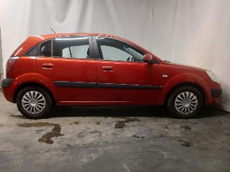Kia Rio Rio II (DE) Hatchback 1.4 16V (G4EE) [71kW]  (03-2005/12-2011) picture 7