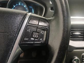 Volvo V-40 V40 (MV) Hatchback 5-drs 1.6 D2 (D4162T) [84kW]  (03-2012/12-2016) picture 17