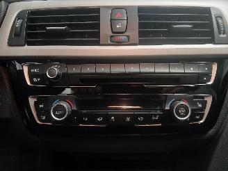 BMW 3-serie 3 serie Touring (F31) Combi 318i 1.5 TwinPower Turbo 12V (B38-B15A) [1=
00kW]  (07-2015/06-2019) picture 17