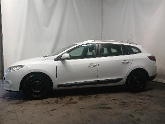 Renault Mégane Megane III Grandtour (KZ) Combi 5-drs 1.5 dCi 90 (K9K-834(K9K-H8)) [66=
kW]  (05-2009/04-2016) picture 3
