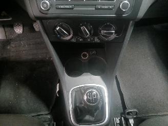 Volkswagen Polo Polo V (6R) Hatchback 1.6 TDI 16V 90 (CAYB(Euro 5)) [66kW]  (06-2009/0=
5-2014) picture 18