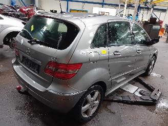 Mercedes B-klasse B (W245) Hatchback 2.0 B-180 CDI 16V (OM640.940(Euro 4)) [80kW]  (03-2=
005/11-2011) picture 3