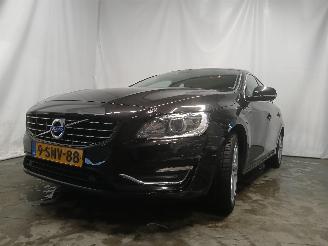 Avarii autoturisme Volvo V-60 V60 I (FW/GW) Combi 2.4 D6 20V Plug-in Hybrid AWD (D82PHEV) [206kW]  (=
06-2012/12-2015) 2013/11