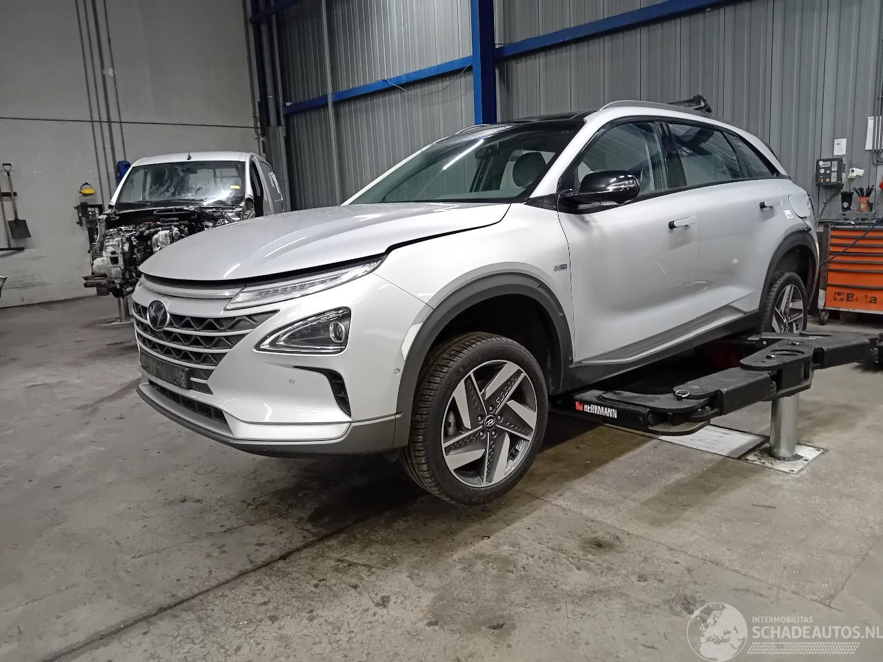 Hyundai Nexo Nexo I Hatchback FCEV FWD (FM12) [120kW]  (03-2018/...)