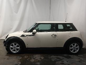 Mini Mini Mini (R56) Hatchback 1.6 16V One (N16-B16A) [72kW]  (03-2010/11-2013) picture 4