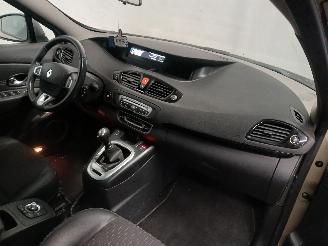 Renault Scenic Grand Scénic III (JZ) MPV 1.6 dCi (R9M-402(R9M-A4)) [96kW]  (04-2011=
/12-2016) picture 8