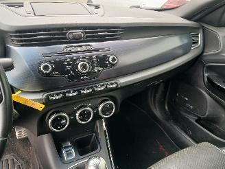 Alfa Romeo Giulietta Giulietta (940) Hatchback 1.4 TB 16V MultiAir (940.A.2000) [125kW]  (0=
4-2010/10-2018) picture 14