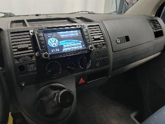 Volkswagen Transporter Transporter T5 Van 2.5 TDi (BNZ) [96kW]  (04-2003/11-2009) picture 16