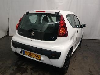 Peugeot 107 107 Hatchback 1.0 12V (384F(1KR)) [50kW]  (06-2005/05-2014) picture 4