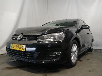 skadebil auto Volkswagen Golf Golf VII (AUA) Hatchback 1.0 TSI 12V BlueMotion (CHZD) [85kW]  (05-201=
5/08-2020) 2017/1
