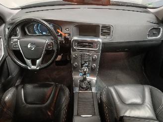 Volvo V-60 V60 I (FW/GW) Combi 2.4 D6 20V Plug-in Hybrid AWD (D82PHEV) [206kW]  (=
06-2012/12-2015) picture 11