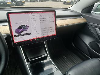 Tesla Model 3 Model 3 Sedan Long Range AWD 75 kWh (3D5) [258kW]  (06-2018/...) picture 13