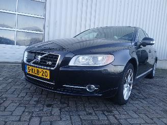Vaurioauto  passenger cars Volvo S-80 S80 (AR/AS) Sedan 4.4 V8 32V AWD (B8444S) [232kW]  (03-2006/12-2010) 2009/2