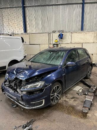 Salvage car Volkswagen Golf Golf VII (AUA) Hatchback 1.4 GTE 16V (CUKB) [150kW]  (05-2014/08-2020)= 2015/12
