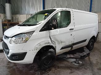 Uttjänta bilar bedrijf Ford Transit Transit Custom Van 2.2 TDCi 16V (DRFG) [74kW]  (04-2012/06-2016) 2015/1