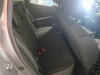 Renault Clio Clio IV (5R) Hatchback 5-drs 0.9 Energy TCE 90 12V (H4B-400(H4B-A4)) [=
66kW]  (11-2012/08-2021) picture 8