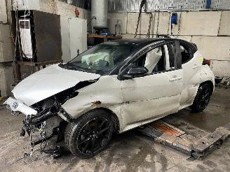 Dezmembrări autoturisme Toyota Yaris Yaris IV (P21/PA1/PH1) Hatchback 1.5 12V Hybrid 115 (M15AFXE) [85kW]  =
(02-2020/...) 2022/8