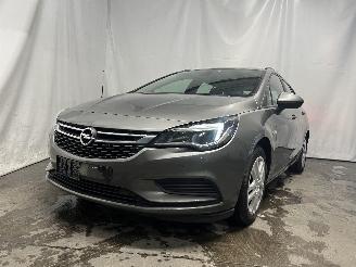 Avarii autoturisme Opel Astra Astra K Sports Tourer Combi 1.6 CDTI 110 16V (B16DTE) [81kW]  (04-2016=
/08-2019) 1980