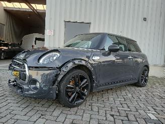 Mini Mini Mini (F56) Hatchback 3-drs 2.0 16V Cooper S (B48A20A) [141kW]  (12-201=
3/...) picture 2