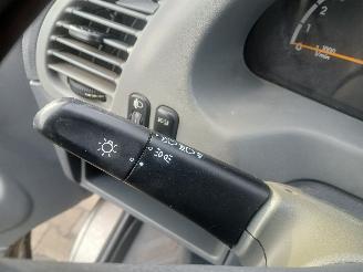 Mercedes Sprinter Sprinter 3t (903) Van 308 CDI 16V (OM611.987) [60kW]  (04-2000/05-2006=
) picture 12