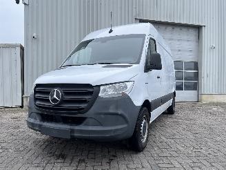 skadebil auto Mercedes  eSprinter 3,5t (907.6/910.6) Van 314 (780.681) [100kW]  (11-2023/...) 2021/10