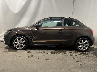 Audi A1 A1 (8X1/8XK) Hatchback 3-drs 1.2 TFSI (CBZA) [63kW]  (05-2010/04-2015)= picture 5