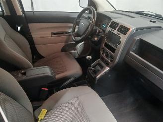 Jeep Compass Compass I (MK49) SUV 2.4 16V 4x4 (ERZ) [125kW]  (09-2006/12-2016) picture 9