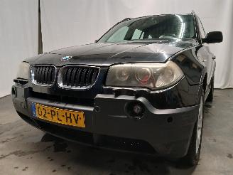 Unfallwagen BMW X3 X3 (E83) SUV 3.0i xDrive 24V (M54-B30(306S3)) [170kW]  (09-2003/07-200=
6) 2004/8