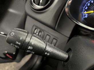 Renault Clio Clio IV (5R) Hatchback 5-drs 0.9 Energy TCE 90 12V (H4B-400(H4B-A4)) [=
66kW]  (11-2012/08-2021) picture 19