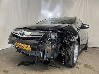 damaged passenger cars Toyota Auris Auris (E15) Hatchback 1.8 16V HSD Full Hybrid (2ZRFXE) [100kW]  (09-20=
10/09-2012) 2011/6