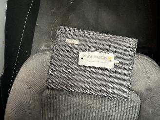 Audi A4 A4 Avant (B8) Combi 2.0 TDI 16V (CSUB) [100kW]  (04-2008/12-2015) picture 36