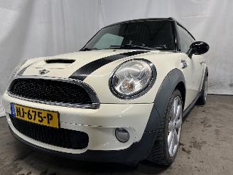 Avarii autoturisme Mini Clubman Clubman (R55) Combi 1.6 16V Cooper S (N14-B16A) [128kW]  (08-2007/07-2=
010) 2009/2