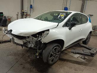 rozbiórka samochody osobowe Renault Clio Clio IV (5R) Hatchback 5-drs 0.9 Energy TCE 90 12V (H4B-400(H4B-A4)) [=
66kW]  (11-2012/08-2021) 2014/1