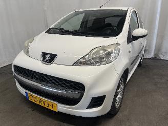 Voiture accidenté Peugeot 107 107 Hatchback 1.0 12V (384F(1KR)) [50kW]  (06-2005/05-2014) 2011/7