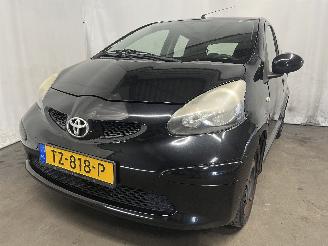 Schadeauto Toyota Aygo Aygo (B10) Hatchback 1.0 12V VVT-i (1KR-FE) [50kW]  (07-2005/05-2014) 2003/9