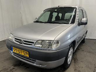 Auto incidentate Citroën Berlingo Berlingo Cinqspace, Multispace MPV 1.6 16V (TU5JP4(NFU)) [80kW]  (10-2=
000/12-2011) 2001/3