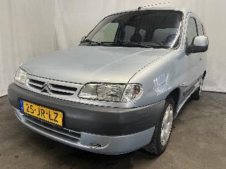 krockskadad bil auto Citroën Berlingo Berlingo Cinqspace, Multispace MPV 1.6 16V (TU5JP4(NFU)) [80kW]  (10-2=
000/12-2011) 2002/7