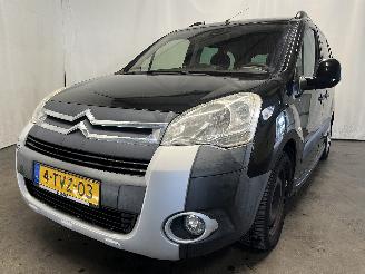 krockskadad bil auto Citroën Berlingo Berlingo Cinqspace, Multispace MPV 1.6 VTi 120 16V (EP6C(5FS)) [88kW] =
 (11-2009/12-2018) 2010/2