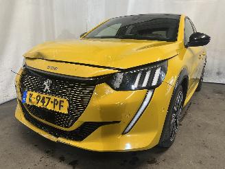 Unfallwagen Peugeot 208 208 II (UB/UH/UP) Hatchback 5-drs e-208 50 kWh (ZKX) [100kW]  (06-2019=
/...) 2020/7